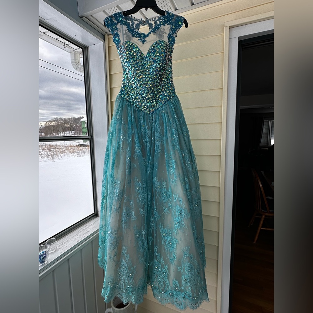 Angela & Alison turquoise sequin prom ball gown size 8 UNWORN
